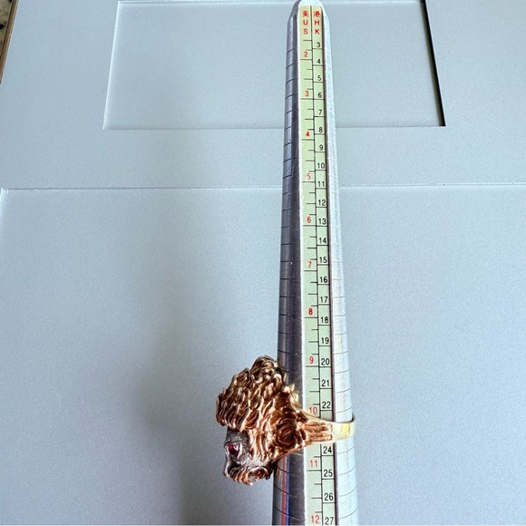 10k Solid Gold Ruby Eyes Lion’s Head Artisan Made Men’s HEAVY Ring Size … - Picture 13 of 16